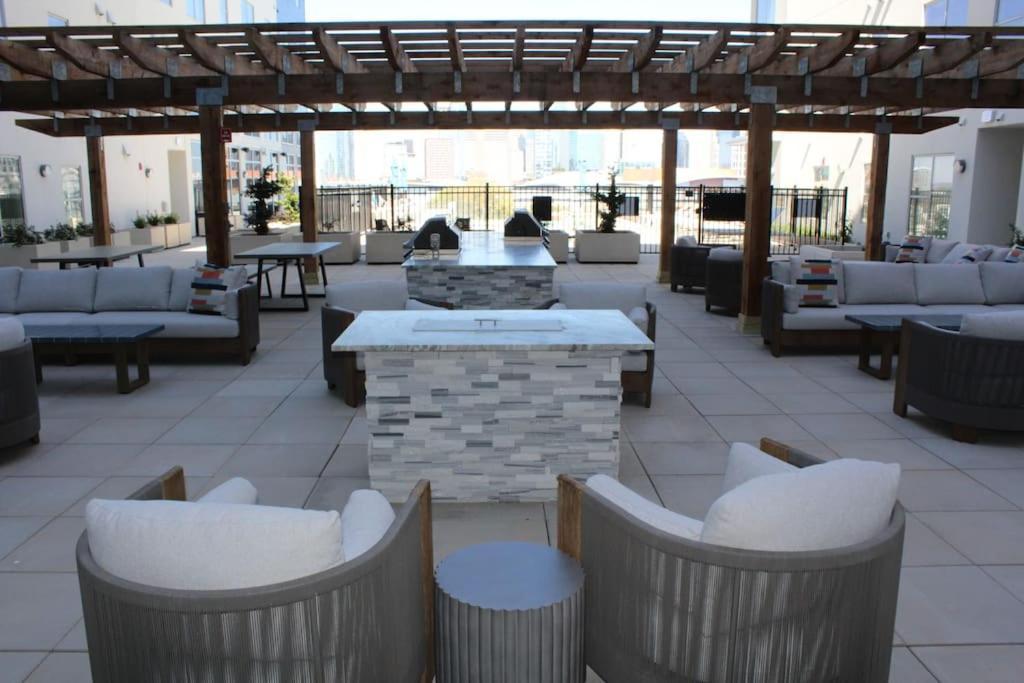Luxury In The Gulch Apartment Нашвил Екстериор снимка
